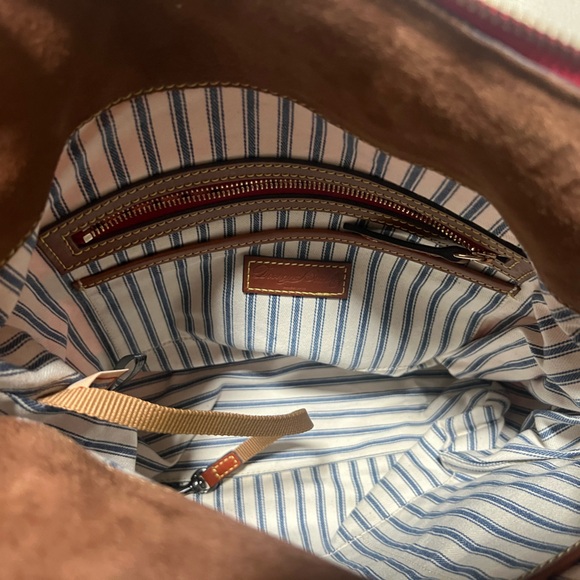 Sold Dooney & Bourke Bag - Picture 7 of 10